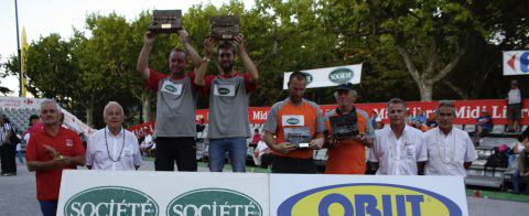 Photo du podium Millau 2014 en doublettes avec Sébastien Da CUnha et Stéphane Le Bourgeois en vainqueurs